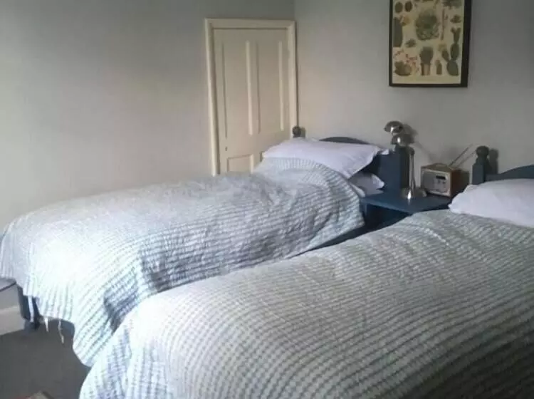 تختخواب و صبحانه Torridge House