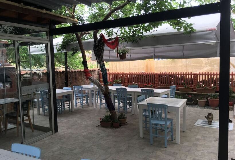 Cunda Deniz Yıldızı Butik Otel