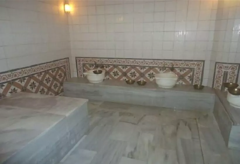 Grand Hotel Tesk