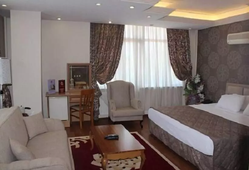 Grand Hotel Tesk