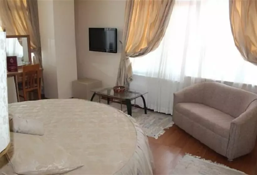 Grand Hotel Tesk