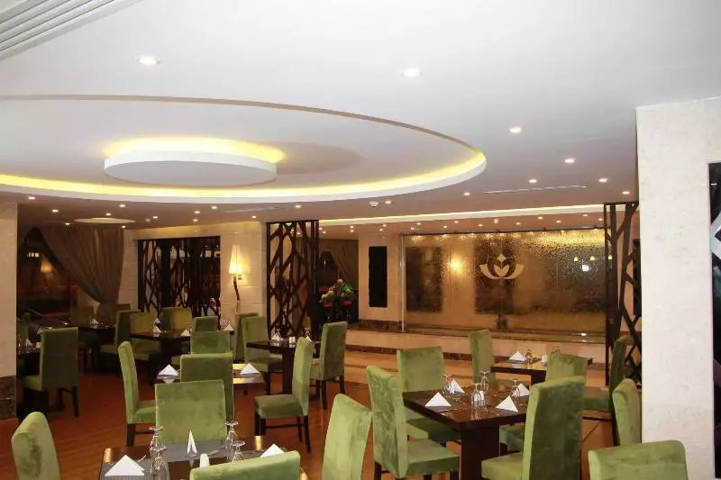 ホテル Al Muhaidb Residence Al Khafji