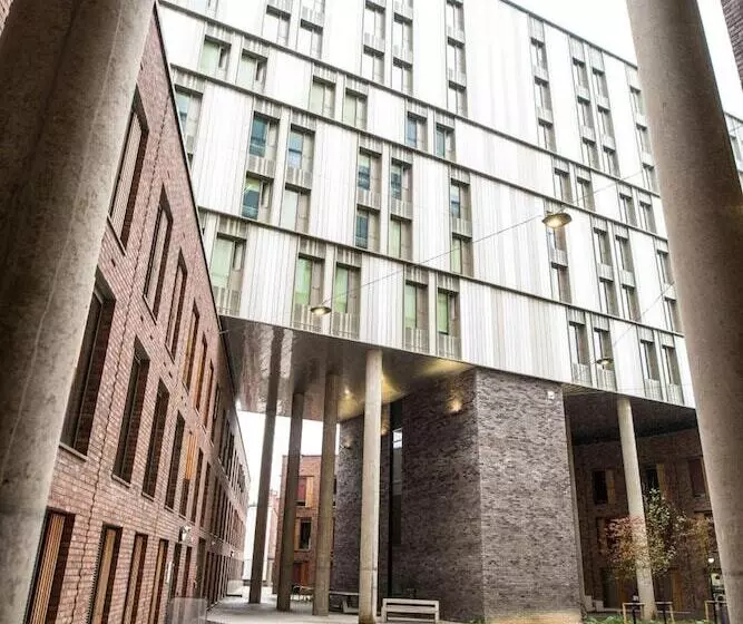 Hotelli Axo Paradise Village