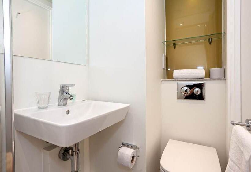 Hotel Axo Paradise Village