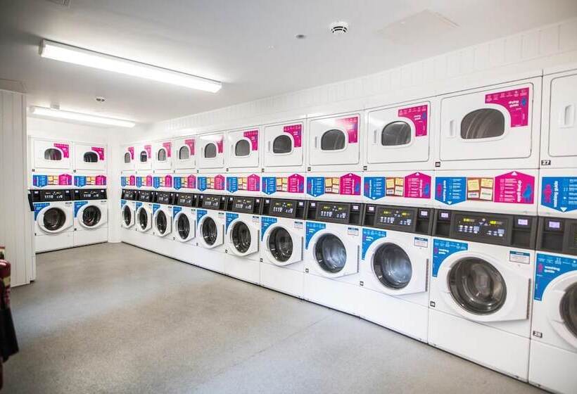 Hotel Axo Paradise Village