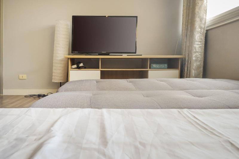 בית מלון כפרי Bangkok Impact Popular Comdominium