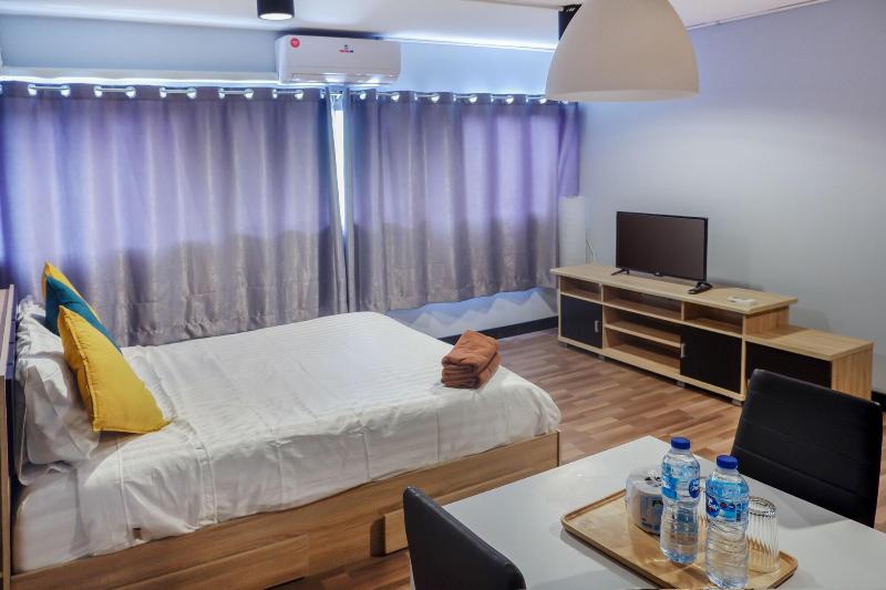 בית מלון כפרי Bangkok Impact Popular Comdominium