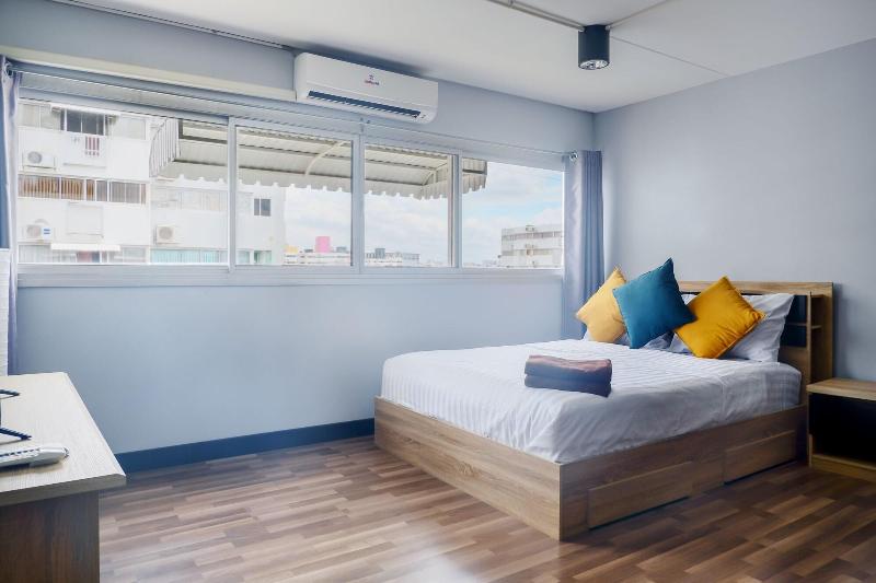 בית מלון כפרי Bangkok Impact Popular Comdominium