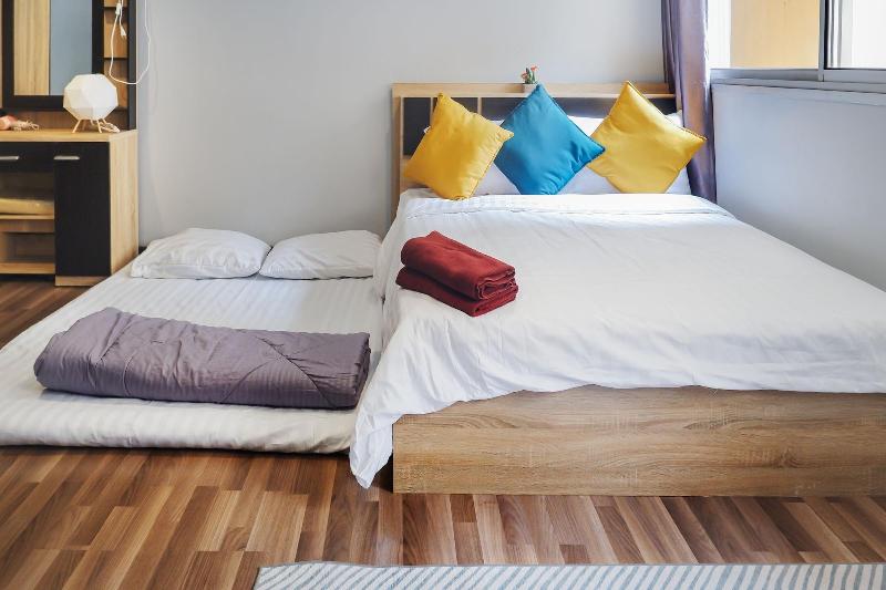 בית מלון כפרי Bangkok Impact Popular Comdominium