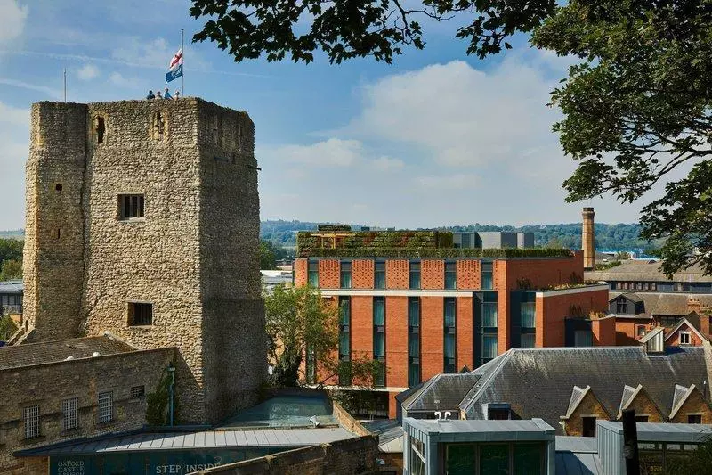 هتل Courtyard By Marriott Oxford City Centre
