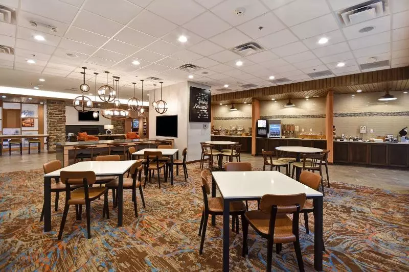 ホテル Fairfield Inn & Suites By Marriott Milwaukee North