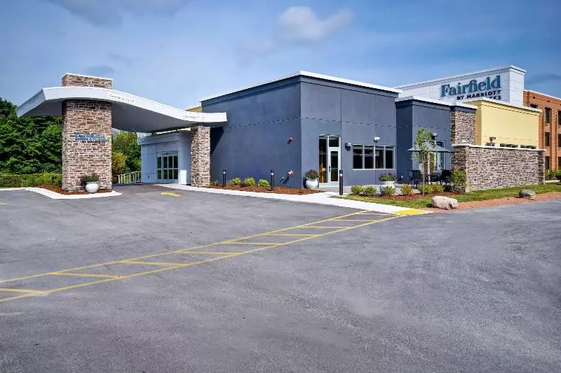 ホテル Fairfield Inn & Suites By Marriott Milwaukee North