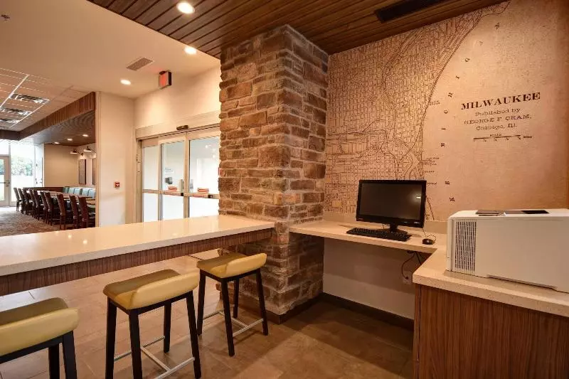 ホテル Fairfield Inn & Suites By Marriott Milwaukee North
