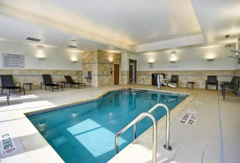 ホテル Fairfield Inn & Suites By Marriott Milwaukee North