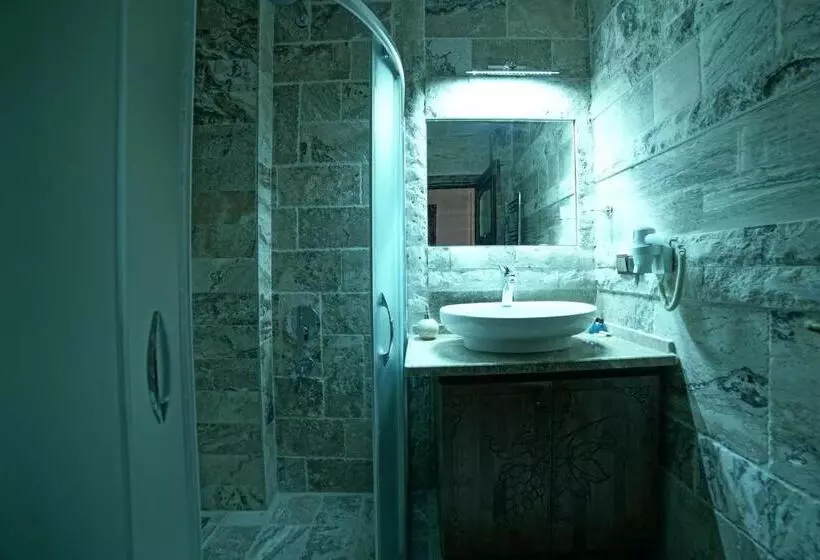 هتل Feel Cappadocia Stone House