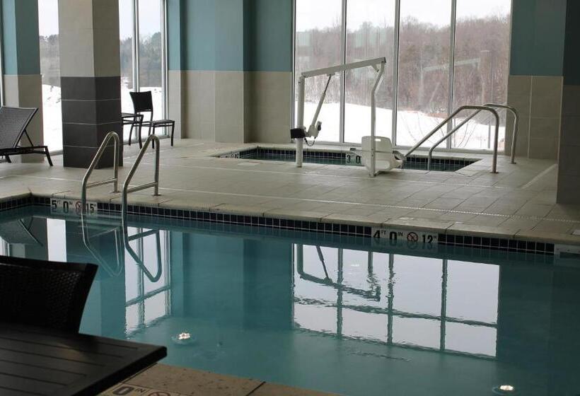 Hotel Holiday Inn Express & Suites   Hudson I 94, An Ihg