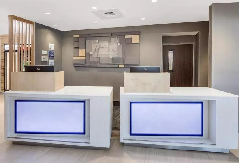 ホテル Holiday Inn Express & Suites   Hudson I 94, An Ihg