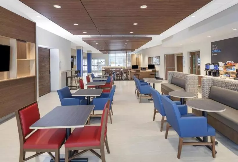 ホテル Holiday Inn Express & Suites   Hudson I 94, An Ihg