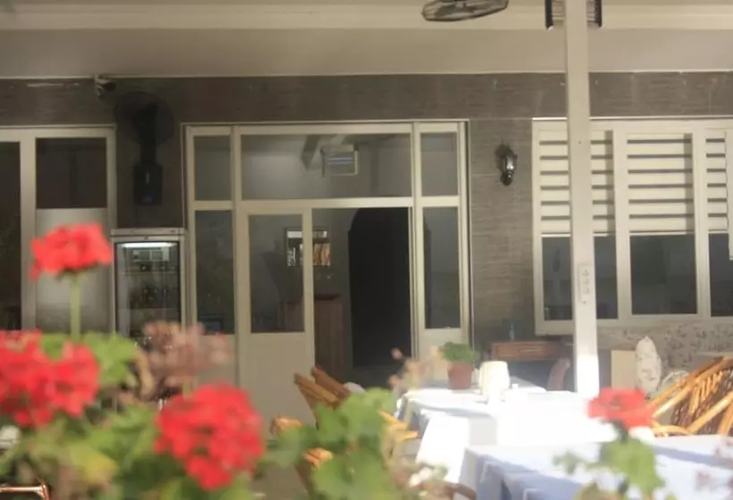 هتل Rayana
