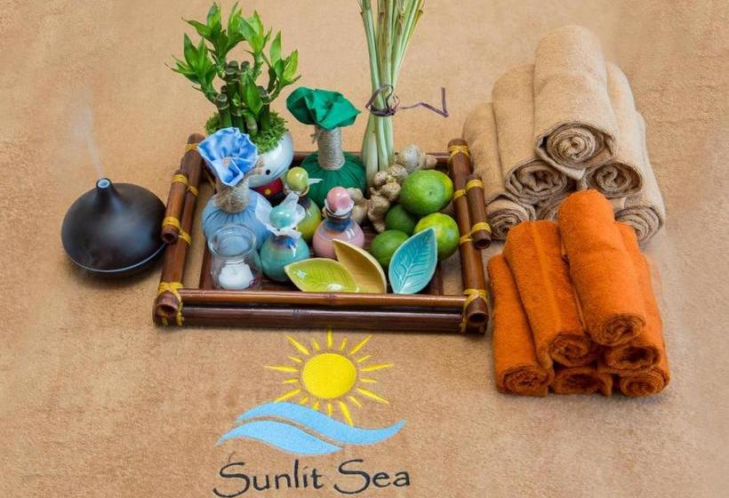 هتل Da Nang Sunlit Sea  & Apartment  Rhm Group