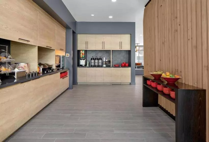 Hotelli Towneplace Suites By Marriott Loveland Fort Collins