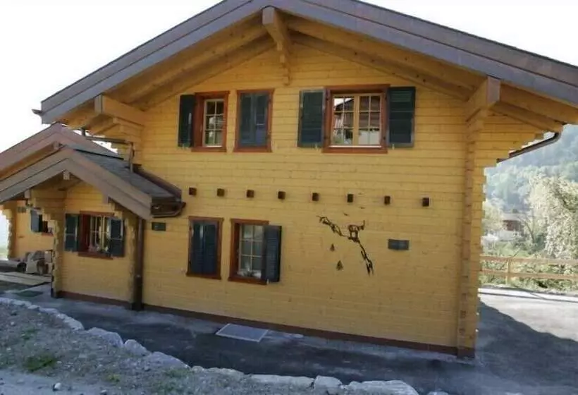 Aamiaismajoitus (B&B) Chalet La Rose Des Vents