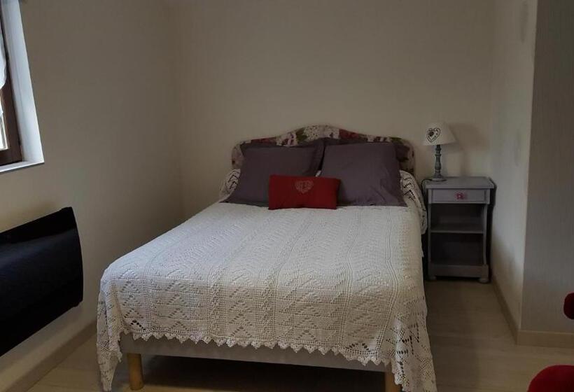 Bed & Breakfast Chambres D'hotes De Sauviolle