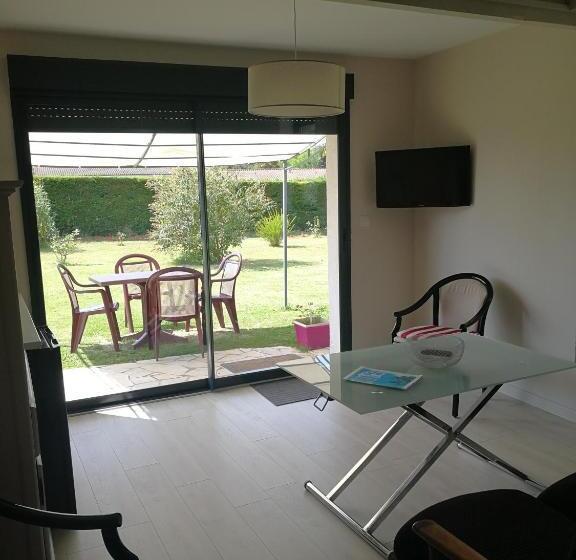 Bed & Breakfast Chambres D'hotes De Sauviolle