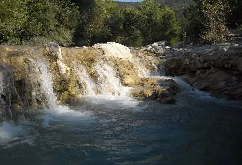 ベッドアンドブレックファースト Domaine La Lauren Avec Piscine Chauffée Et Jacuzzi