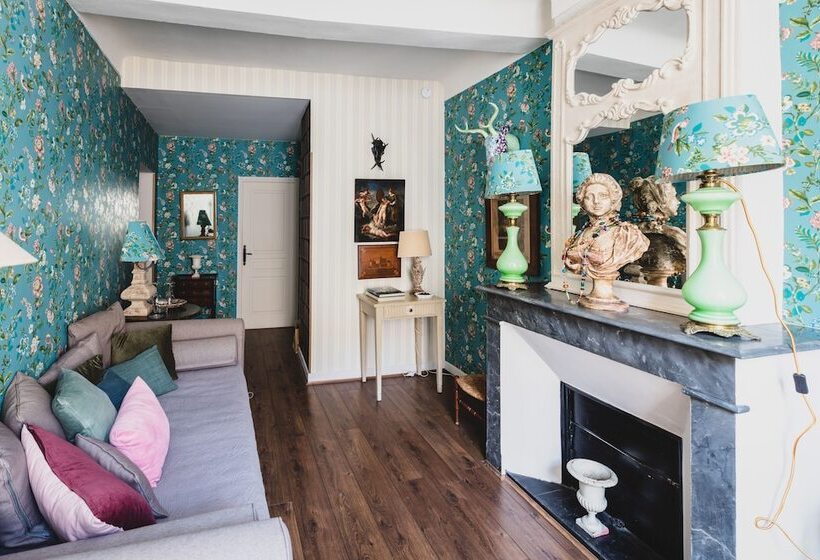 مبيت وإفطار La Maison Du Frene