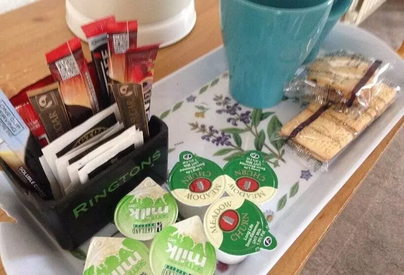 تختخواب و صبحانه Newcastle House