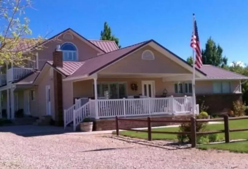 Bryce Canyon Livery Bed & Breakfast