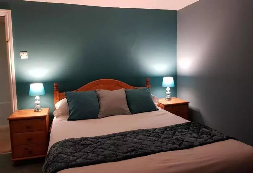 簡易ホテル Golden Lion