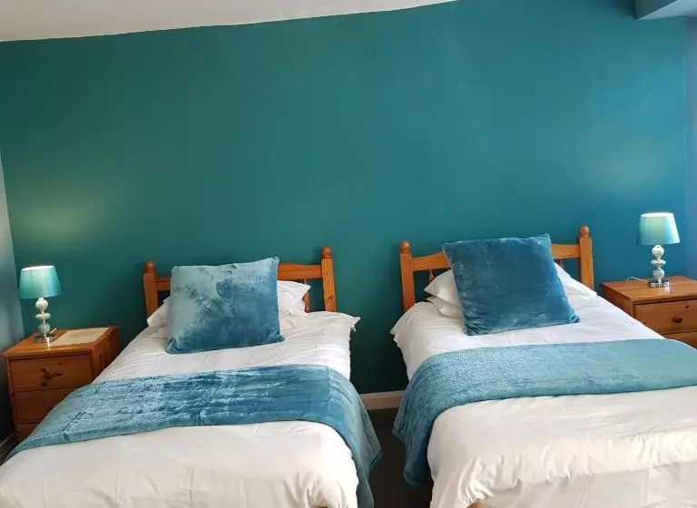 簡易ホテル Golden Lion