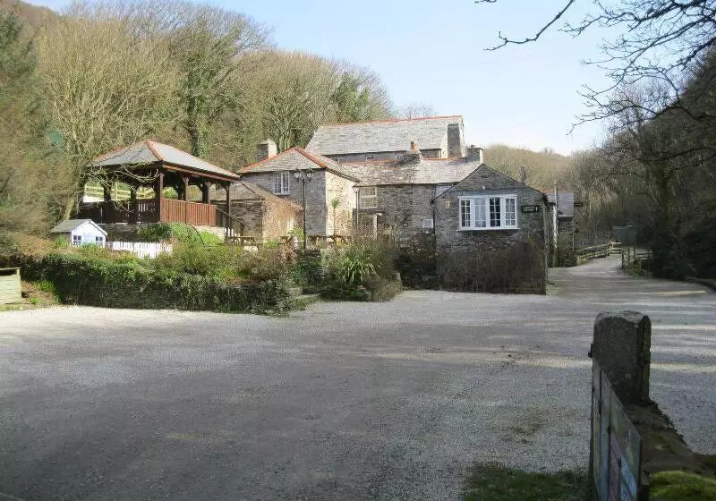 簡易ホテル The Mill House