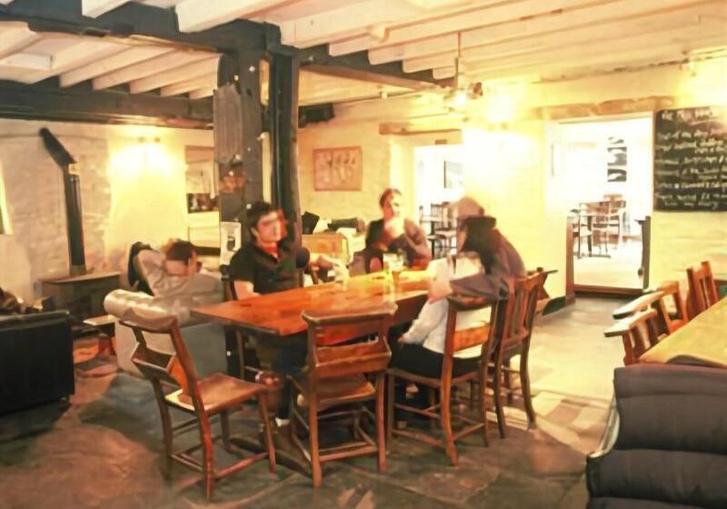 فندق فئة نجمة واحدة The Mill House