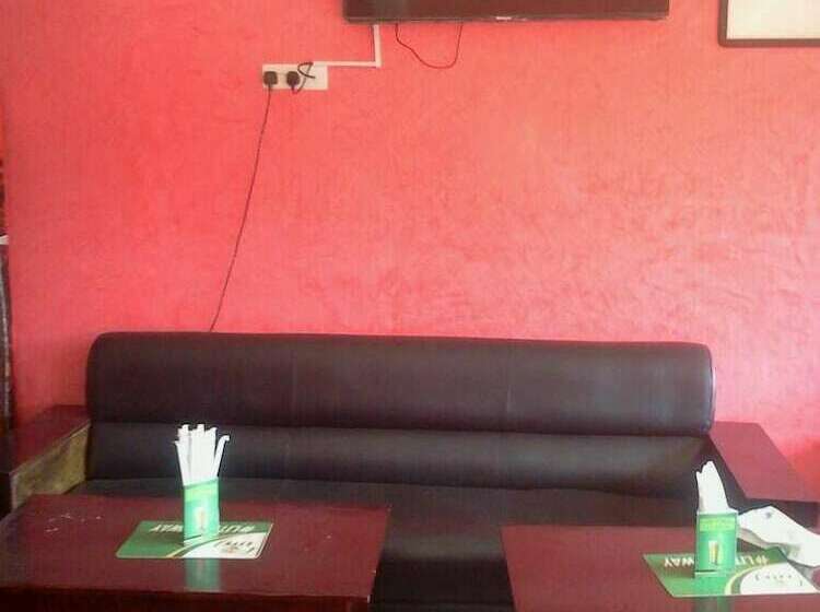 هتل Capricorn Lounge