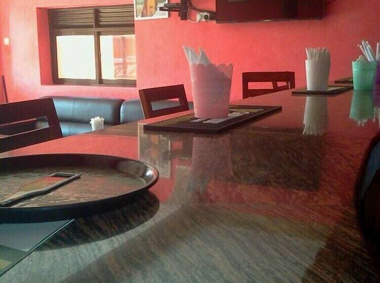 هتل Capricorn Lounge