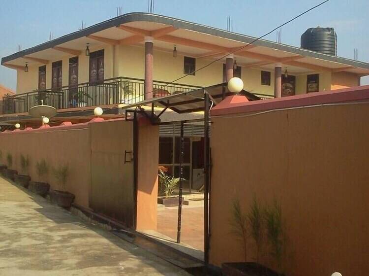 هتل Capricorn Lounge