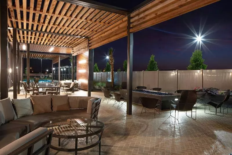 هتل Courtyard By Marriott Lafayette South