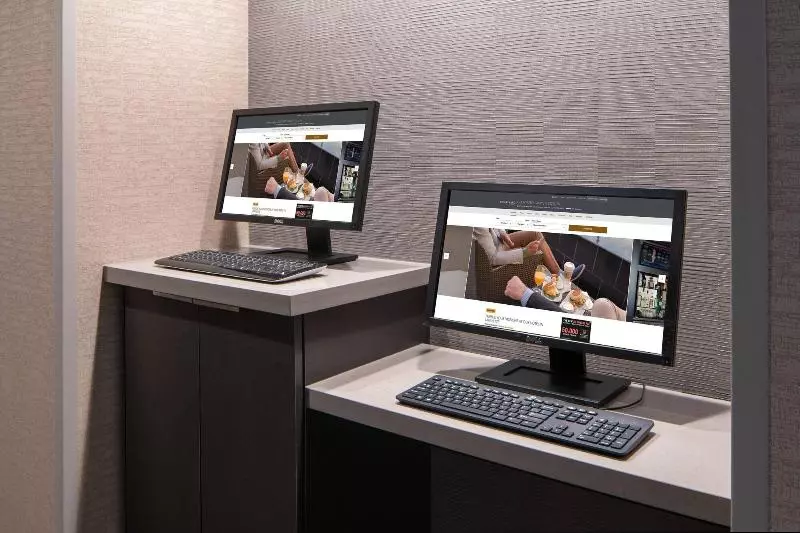 هتل Courtyard By Marriott Lafayette South