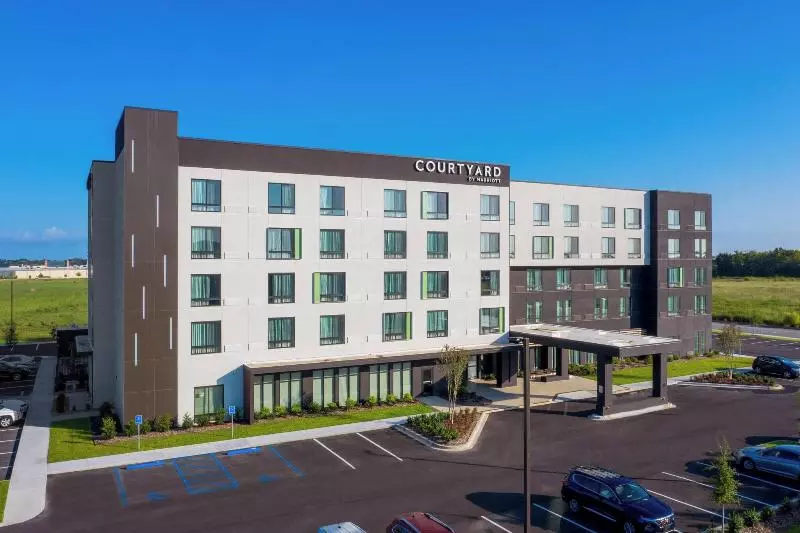 هتل Courtyard By Marriott Lafayette South