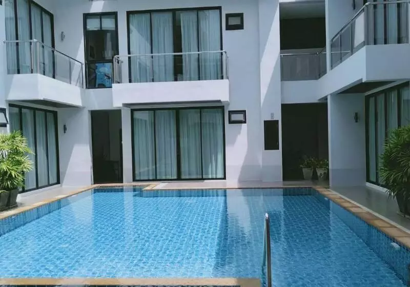 Hotelli Good Day Phuket