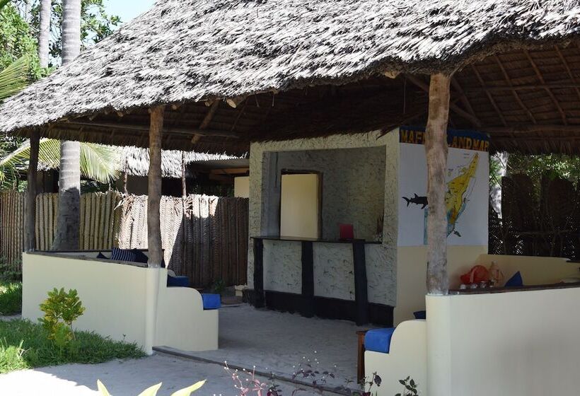 هتل Juani Beach Bungalows