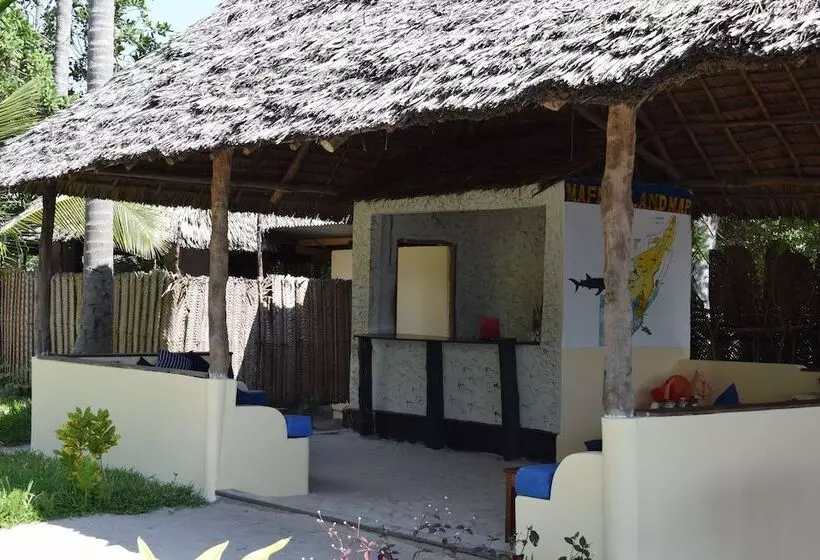 هتل Juani Beach Bungalows