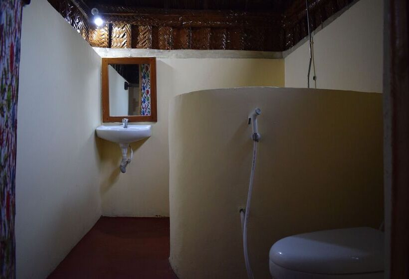 هتل Juani Beach Bungalows