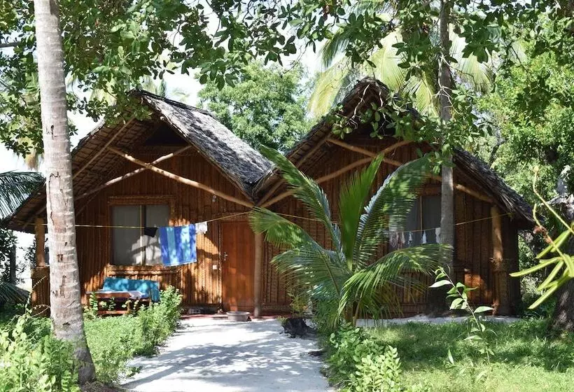 هتل Juani Beach Bungalows