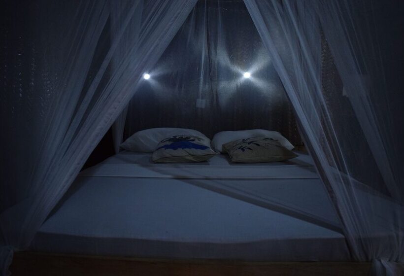 هتل Juani Beach Bungalows