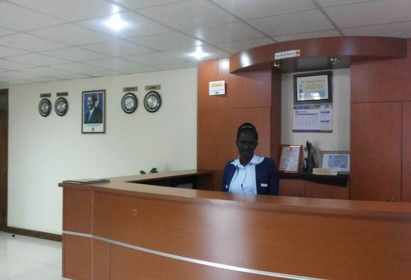 هتل Lillian Towers