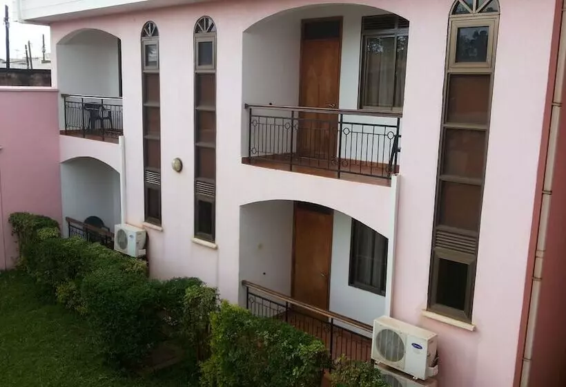 هتل Lillian Towers